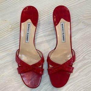 Manolo Blahnik Red Crocodile Callamu Slides
